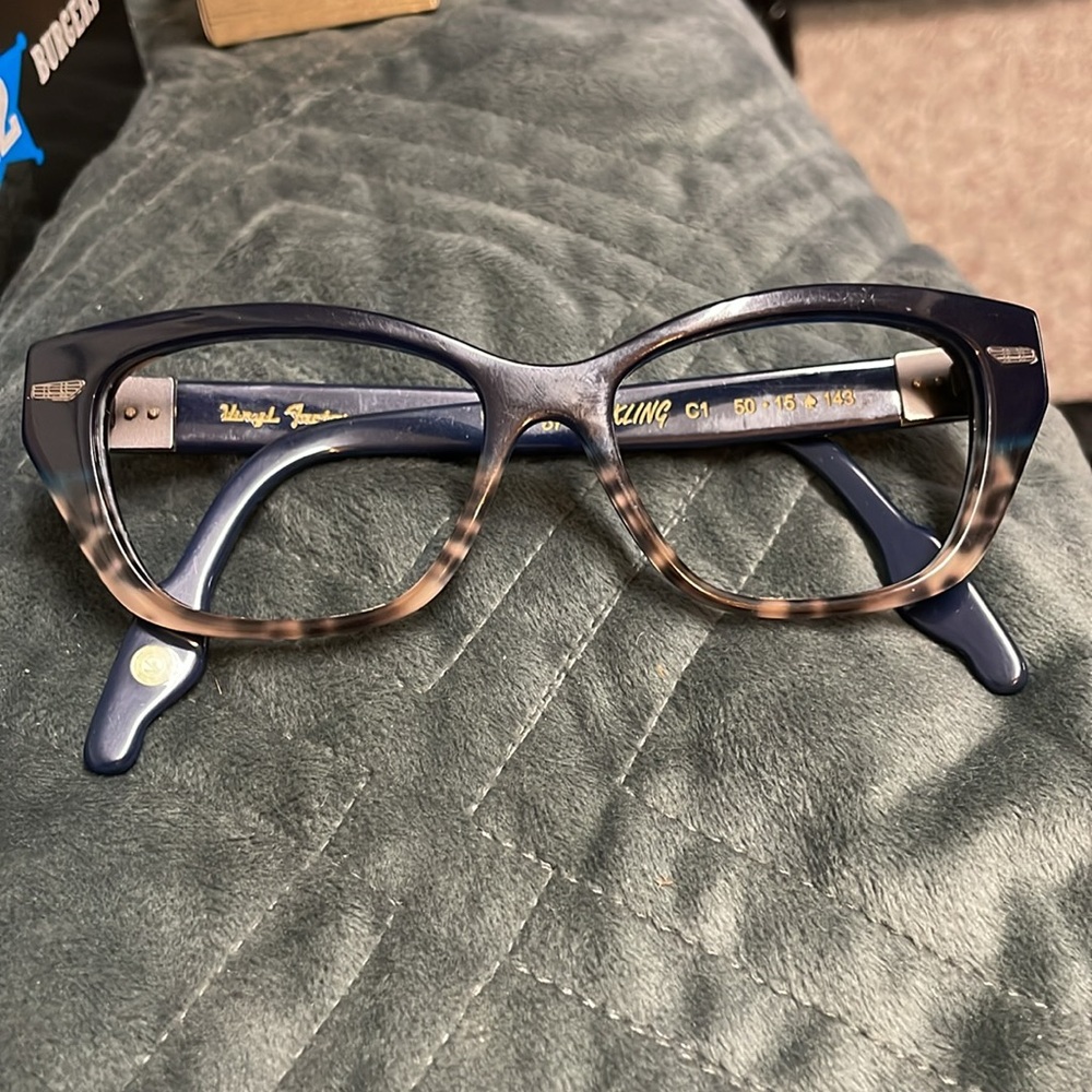 Vinyl factory frames